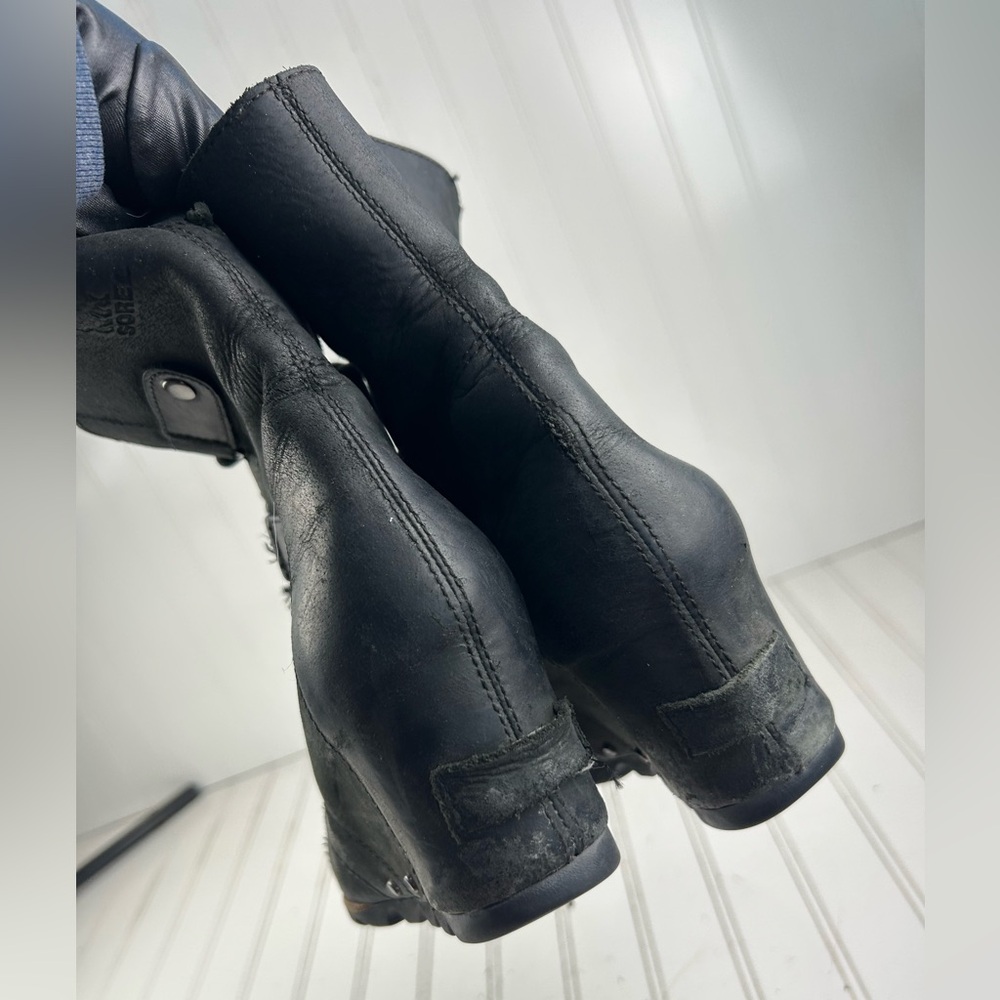 Sorel Joan of Arctic Wedge II Waterproof Lug Sole Black Boots Womenโs Size 6-6.5 - Picture 6 of 14